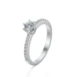 Pierścionek białe złoto z diamentami